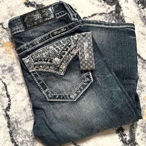 Miss Me⭐️Super Cute Chloe Boot Jeans!